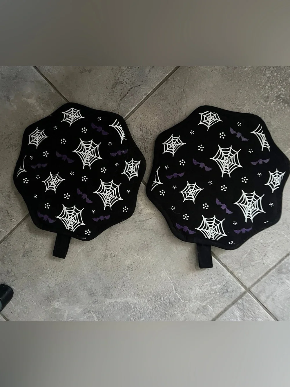 Temptations Boofetti Halloween Spiderweb potholders - Black & Purple set of 2